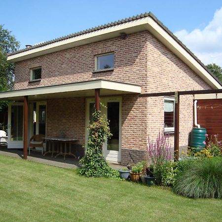 Vakantiehuis Petrarca Putten Esterno foto
